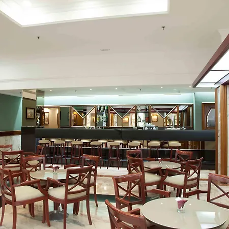 和平王子酒店 3*