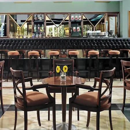 和平王子酒店 酒店